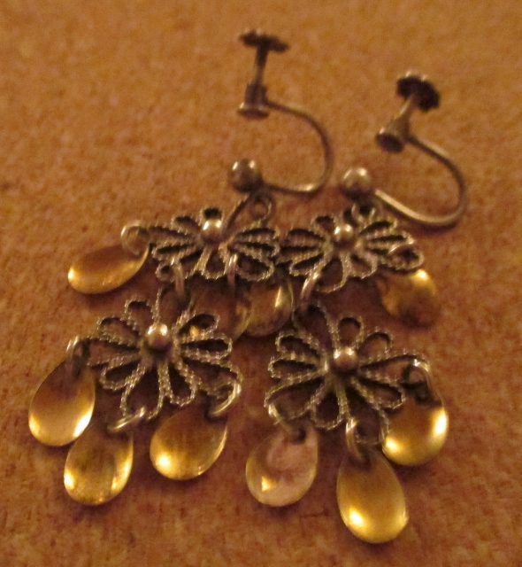 M937M 1940-50 earrings 830s
